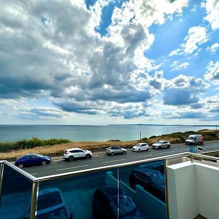 Stunning Panoramic Sea View Beach Location - Sleeps Up To 4 People - Free Parking - The Best Beach! - Great Location - Fast Wifi - Smart Tv - Newly Decorated - Sleeps Up To 4! Close To Bournemouth & Poole Town Centre & Sandbanks Extérieur photo
